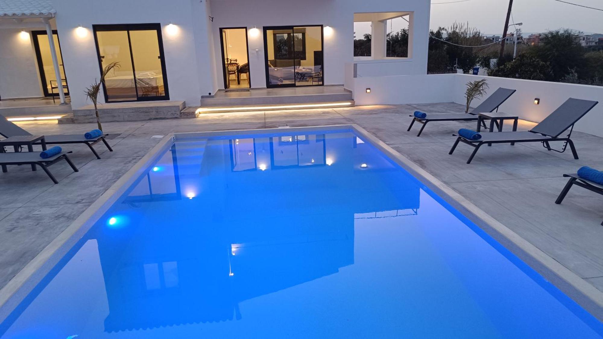 Villa Montis Sea View Heated Pool Daratsos