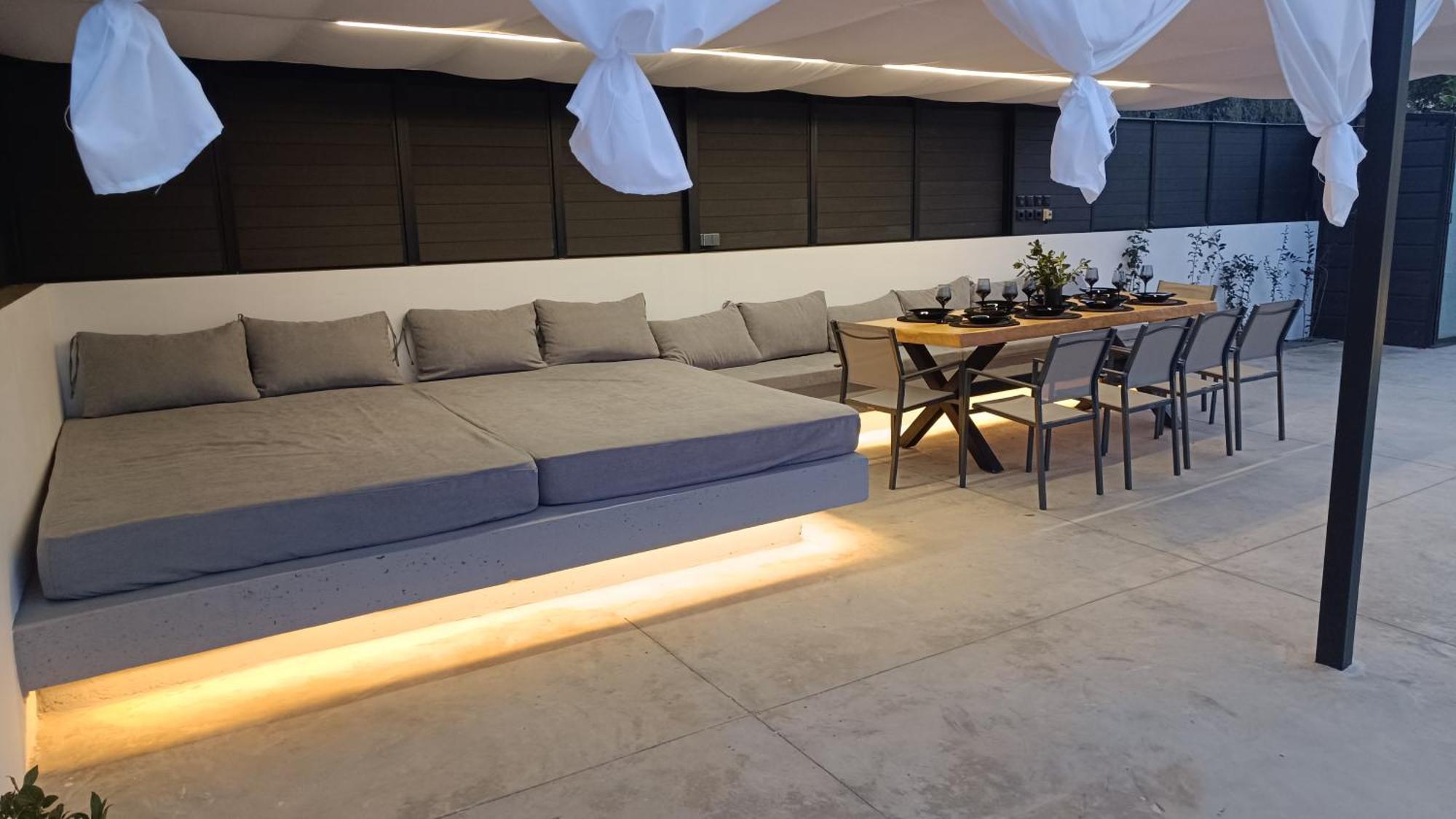 Montis Sea View Heated Pool Villa Daratsos