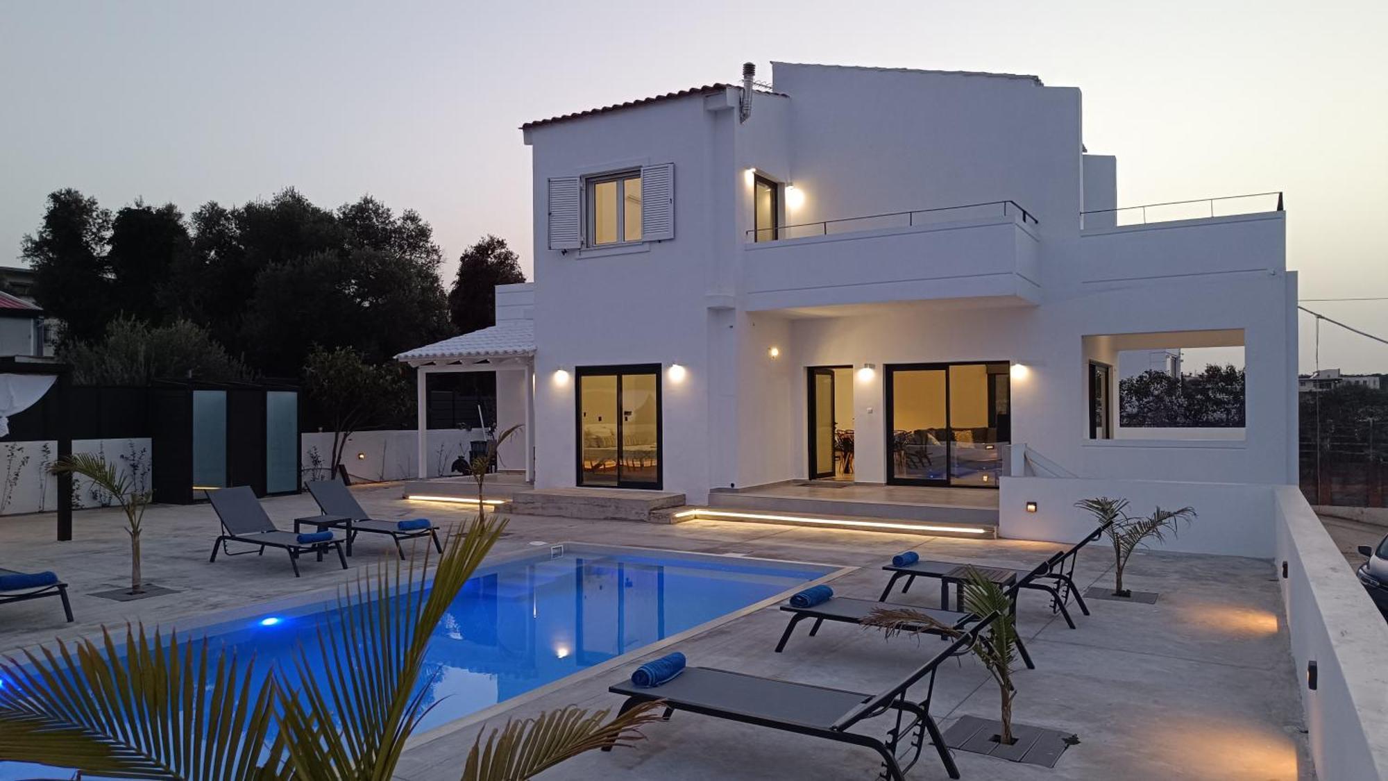 Villa Montis Sea View Heated Pool *