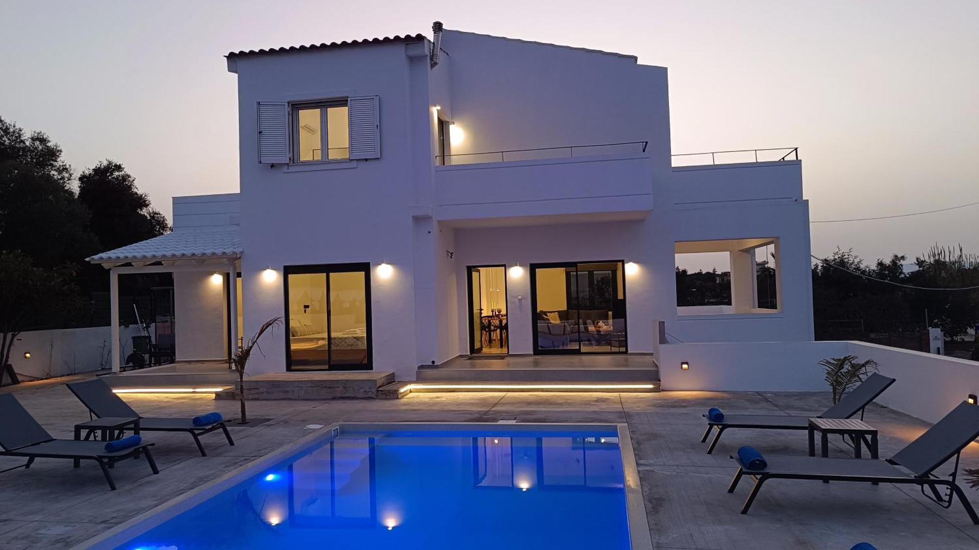 Villa Montis Sea View Heated Pool