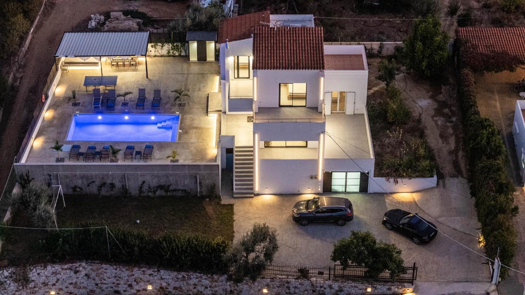Montis Sea View Heated Pool *